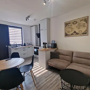 Lolo 2, Free Parking Apartment