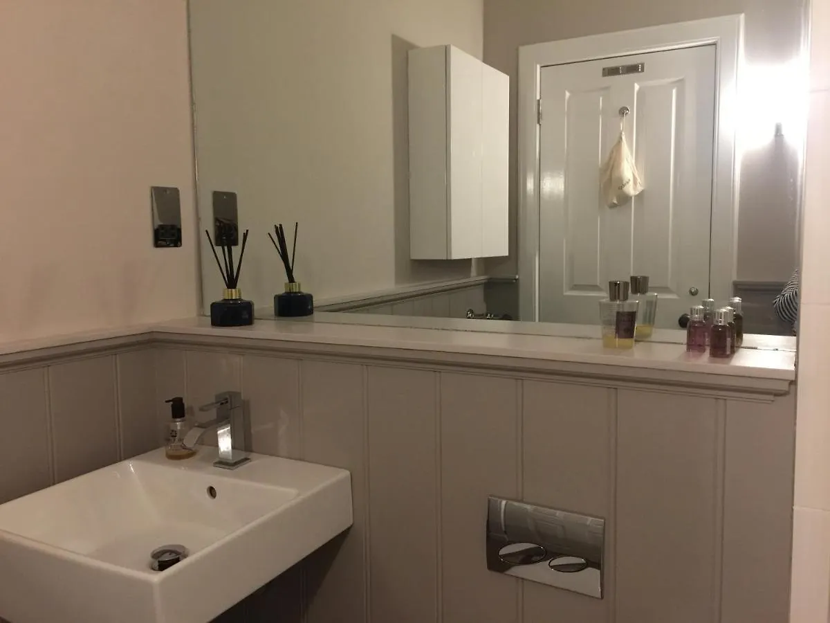 Luxury Apartment In The Heart Of The City Edinburgh
