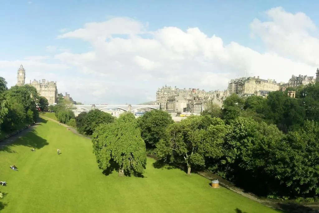 Luxury Apartment In The Heart Of The City Edinburgh 0*,