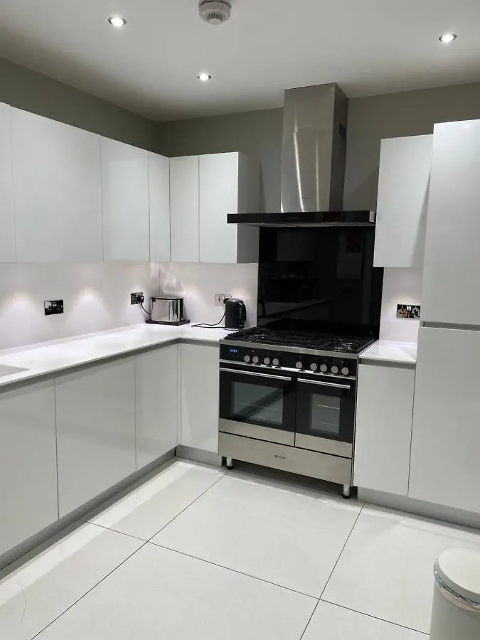 Luxury Apartment In The Heart Of The City Edinburgh