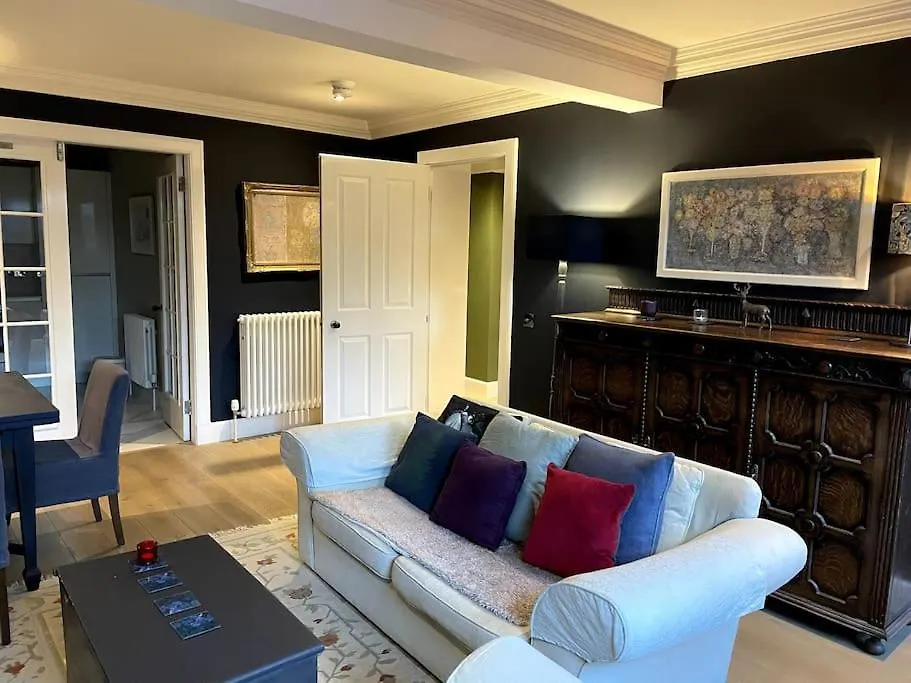Luxury Apartment In The Heart Of The City Edinburgh