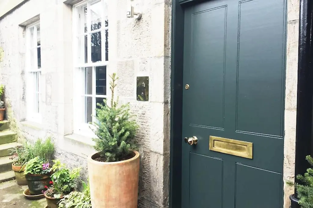Luxury Apartment In The Heart Of The City Edinburgh
