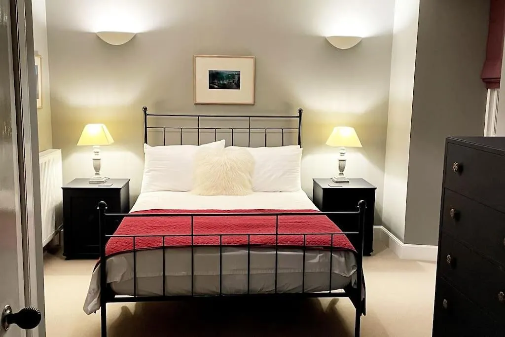 Luxury Apartment In The Heart Of The City Edinburgh